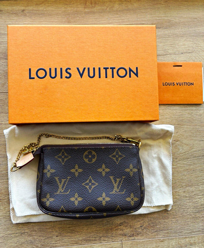 Louis vuitton mini pochette - louis,