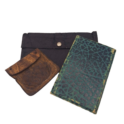 Sehr alte kleine taschen - sehr, alte,