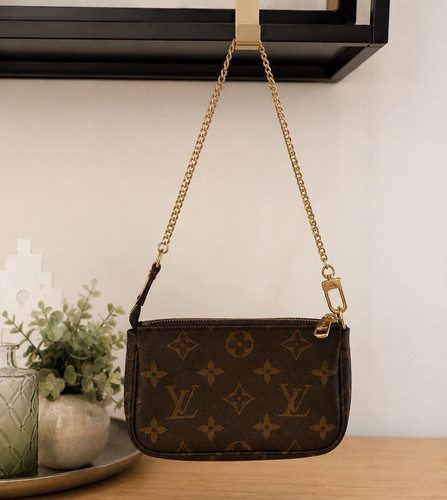 Louis vuitton mini pochette - louis,