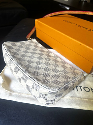 Louis vuitton pochette - louis,